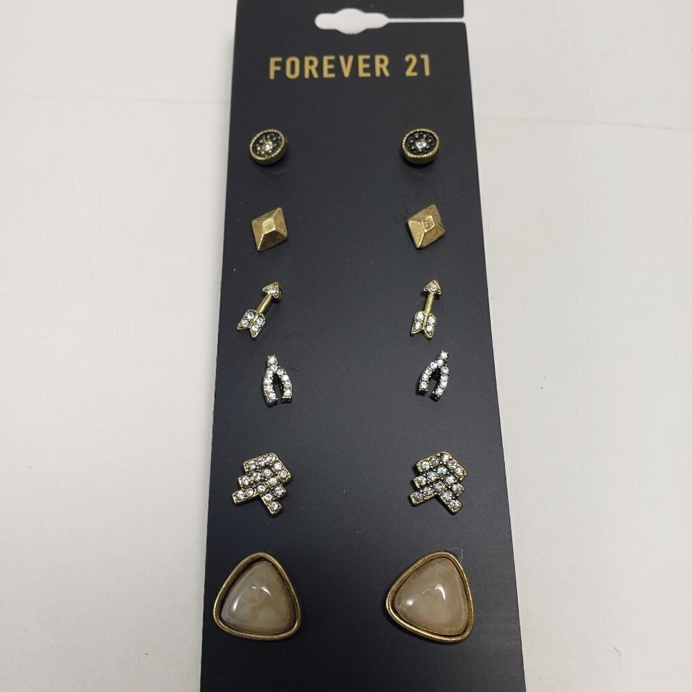 2/$30 Forever 21 Set of 6 Design Gold-tone Crystal Stud Earrings, Women Jewelry